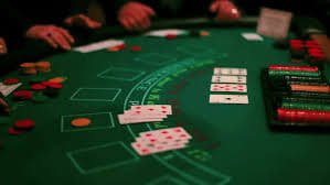 Filipino player spinning slot games on 55bmw com mobile platform
